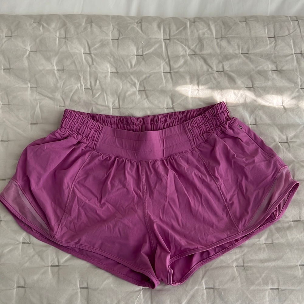 Lulu lemon hotty hot low rise shorts
